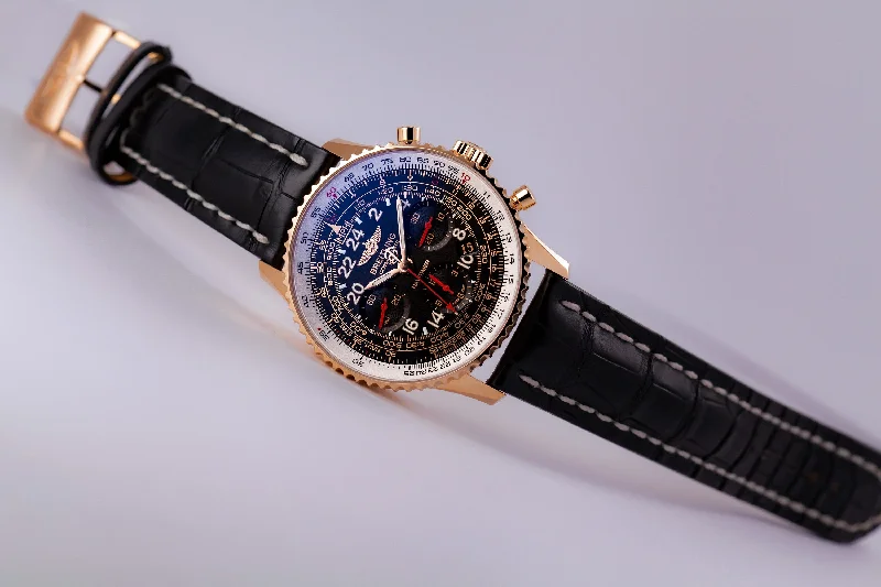 Breitling Navitimer Cosmonaute 18kt Limited Edition (XX/250)