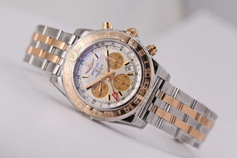 Breitling Chronomat 44 GMT 18kt gold/SS Silver Dial